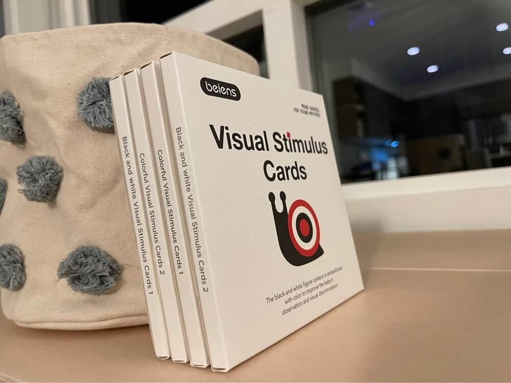 New! Beins set of 4 high-contrast cards for 0-36 months